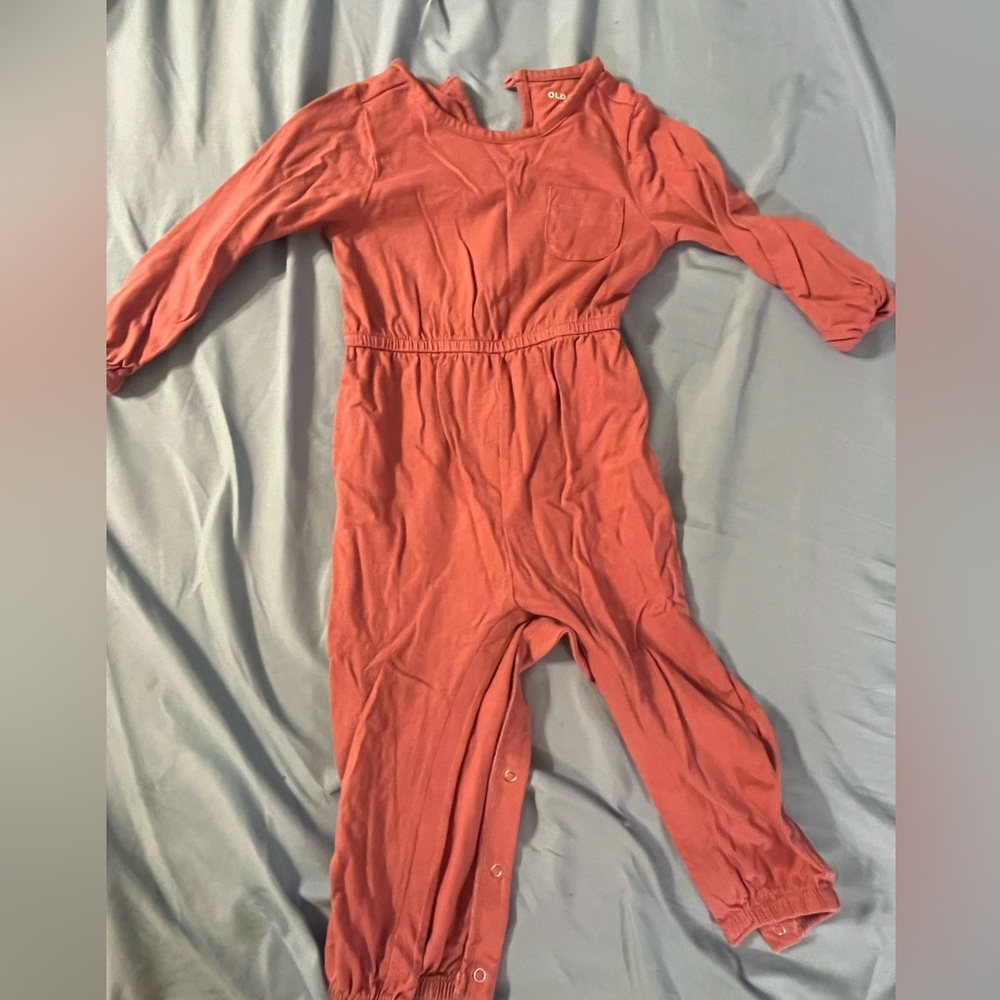 18-24 MONTH OLD NAVY JUMPSUIT